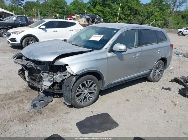 JA4AD3A3XJJ002427 2018 MITSUBISHI OUTLANDER - Image 2