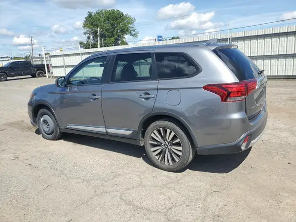 JA4AD3A3XJJ004310 2018 MITSUBISHI OUTLANDER - Image 2