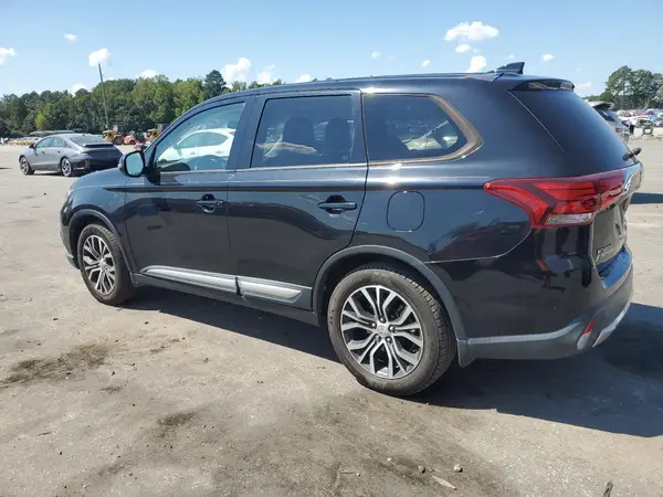 JA4AD3A3XJJ004825 2018 MITSUBISHI OUTLANDER - Image 2
