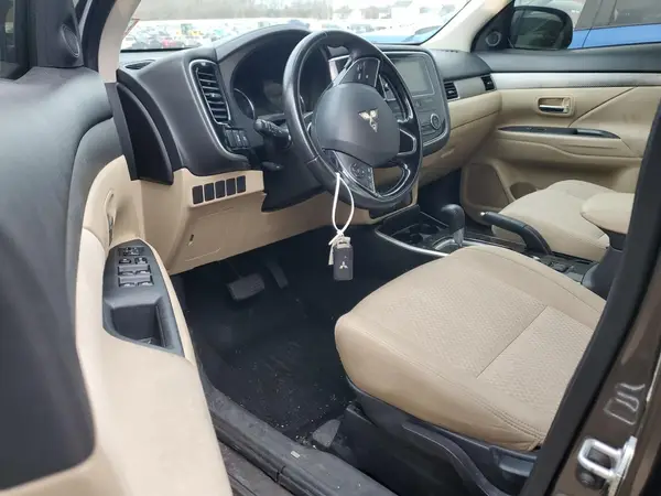 JA4AD3A3XJZ003028 2018 MITSUBISHI OUTLANDER - Image 8