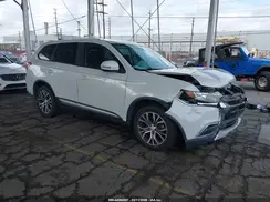 JA4AD3A3XJZ004745 2018 MITSUBISHI OUTLANDER