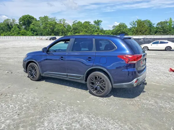 JA4AD3A3XJZ022565 2018 MITSUBISHI OUTLANDER - Image 2