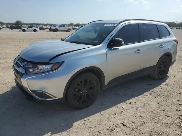 JA4AD3A3XJZ031508 2018 MITSUBISHI OUTLANDER - Image 1
