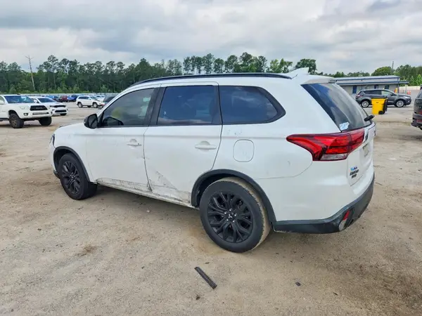 JA4AD3A3XJZ033274 2018 MITSUBISHI OUTLANDER - Image 2