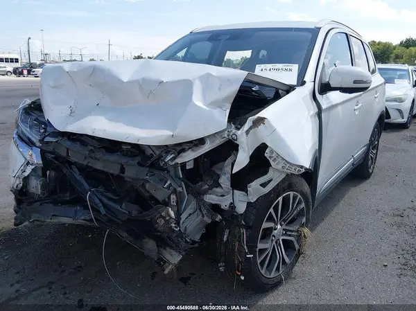 JA4AD3A3XJZ043464 2018 MITSUBISHI OUTLANDER - Image 2