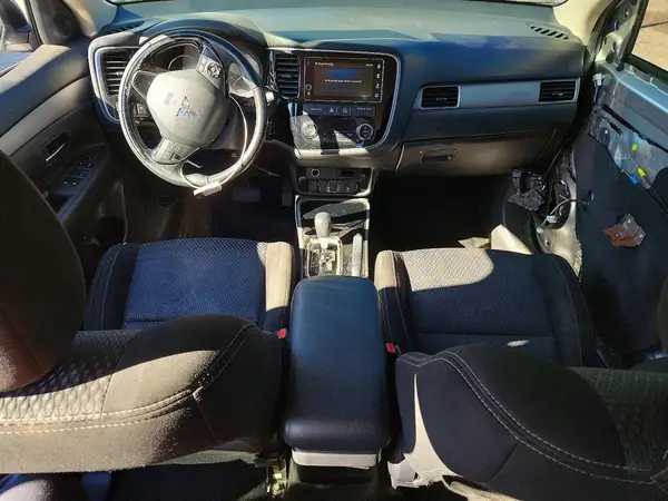 JA4AD3A3XJZ054593 2018 MITSUBISHI OUTLANDER - Image 8