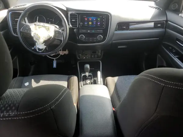 JA4AD3A3XJZ059762 2018 MITSUBISHI OUTLANDER - Image 8