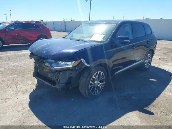 JA4AD3A3XJZ060961 2018 MITSUBISHI OUTLANDER - Image 2