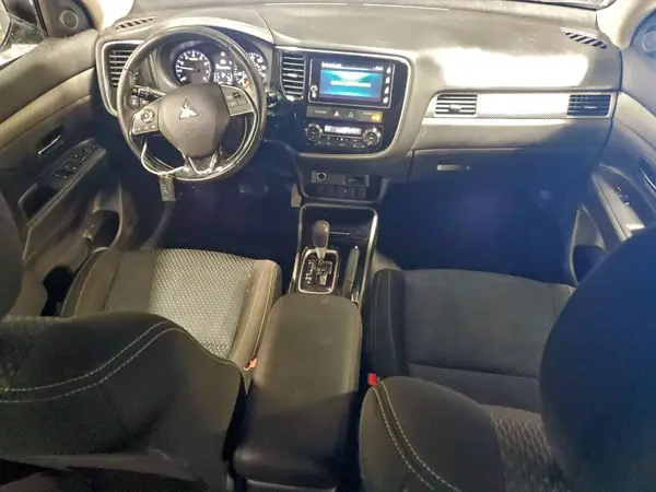 JA4AD3A3XJZ067585 2018 MITSUBISHI OUTLANDER - Image 8