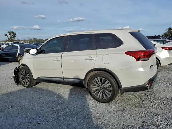 JA4AD3A3XKZ008974 2019 MITSUBISHI OUTLANDER - Image 2
