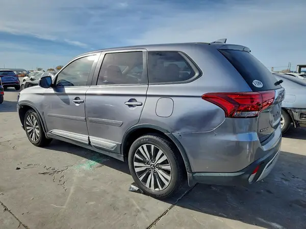 JA4AD3A3XKZ010224 2019 MITSUBISHI OUTLANDER - Image 2