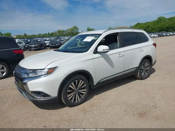 JA4AD3A3XKZ010420 2019 MITSUBISHI OUTLANDER - Image 2