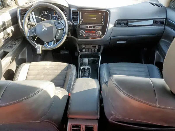 JA4AD3A3XKZ014600 2019 MITSUBISHI OUTLANDER - Image 8