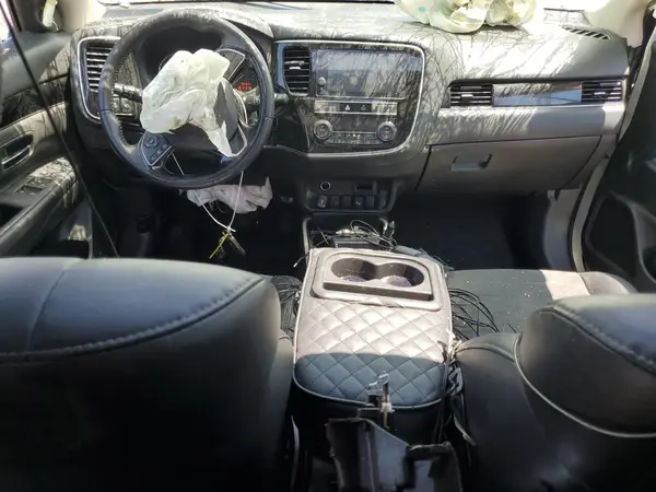 JA4AD3A3XKZ021997 2019 MITSUBISHI OUTLANDER - Image 8