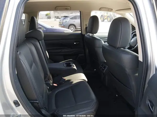 JA4AD3A3XKZ023331 2019 MITSUBISHI OUTLANDER - Image 8