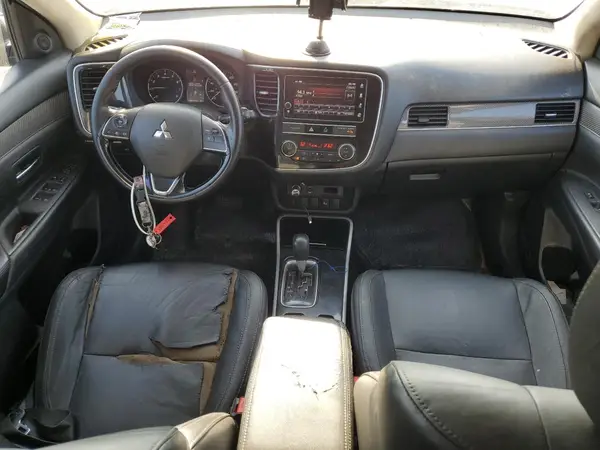JA4AD3A3XKZ024981 2019 MITSUBISHI OUTLANDER - Image 8