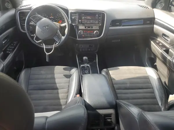 JA4AD3A3XKZ025452 2019 MITSUBISHI OUTLANDER - Image 8