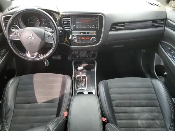 JA4AD3A3XKZ025662 2019 MITSUBISHI OUTLANDER - Image 8