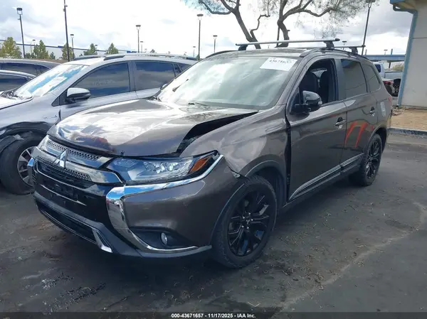 JA4AD3A3XKZ030117 2019 MITSUBISHI OUTLANDER - Image 2