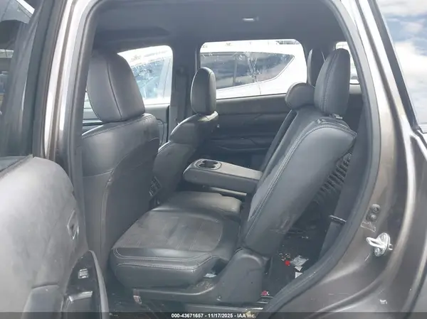JA4AD3A3XKZ030117 2019 MITSUBISHI OUTLANDER - Image 8