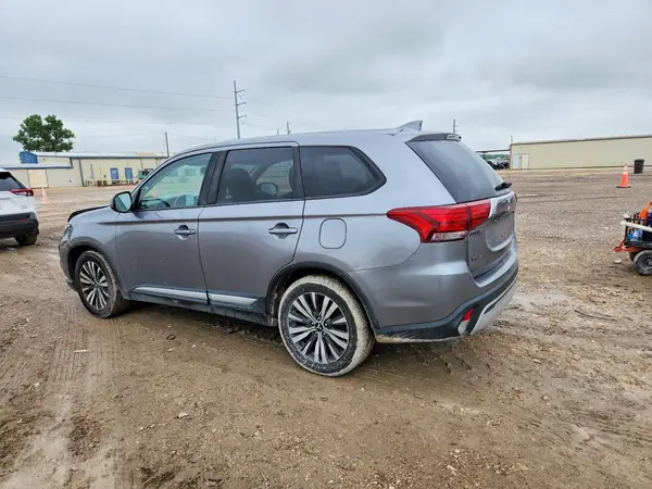 JA4AD3A3XKZ034930 2019 MITSUBISHI OUTLANDER - Image 2