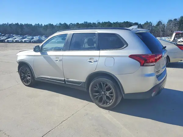 JA4AD3A3XKZ035222 2019 MITSUBISHI OUTLANDER - Image 2