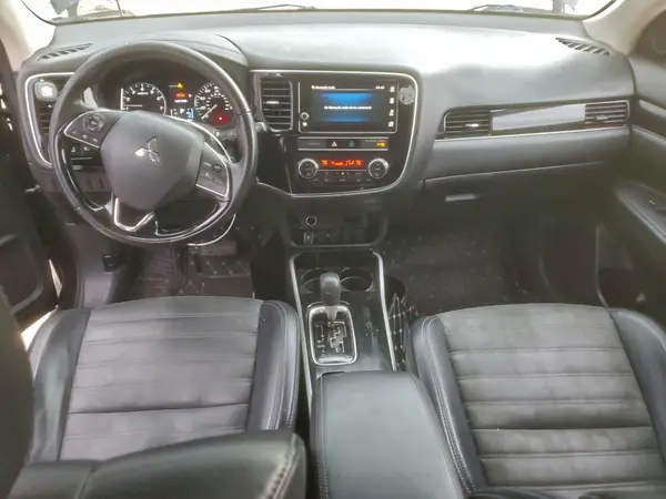 JA4AD3A3XKZ035382 2019 MITSUBISHI OUTLANDER - Image 8