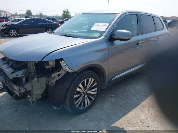 JA4AD3A3XKZ042977 2019 MITSUBISHI OUTLANDER - Image 2