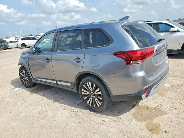 JA4AD3A3XKZ043045 2019 MITSUBISHI OUTLANDER - Image 2