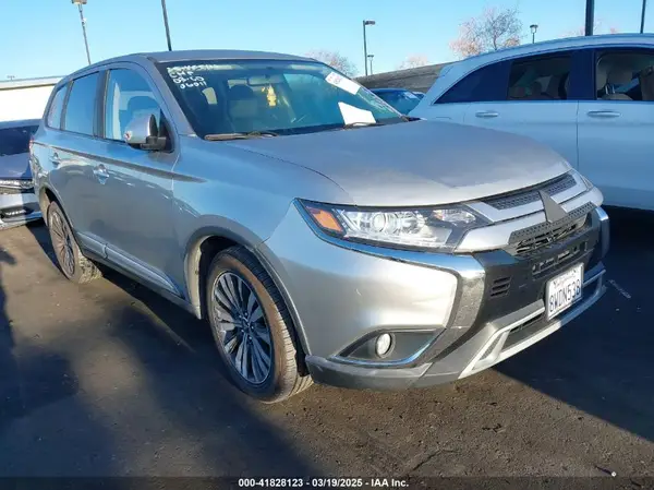 JA4AD3A3XKZ046463 2019 MITSUBISHI OUTLANDER - Image 1