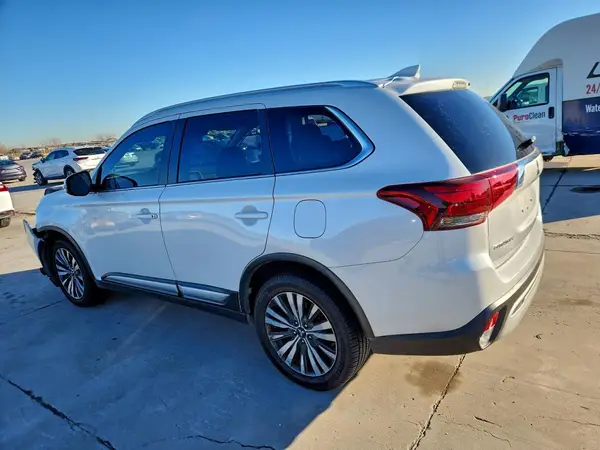 JA4AD3A3XLZ003808 2020 MITSUBISHI OUTLANDER - Image 2