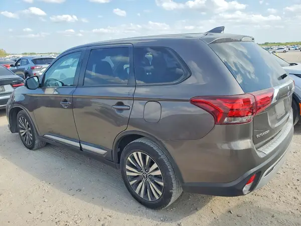 JA4AD3A3XLZ005445 2020 MITSUBISHI OUTLANDER - Image 2