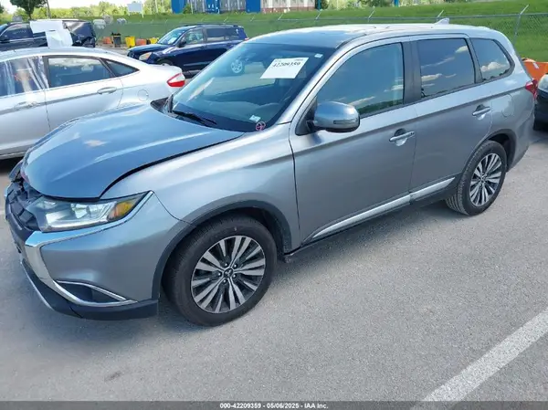 JA4AD3A3XLZ006238 2020 MITSUBISHI OUTLANDER - Image 2