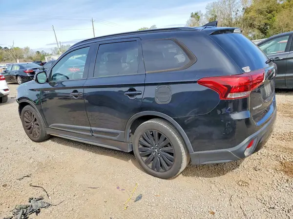 JA4AD3A3XLZ006739 2020 MITSUBISHI OUTLANDER - Image 2