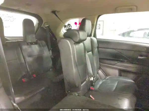 JA4AD3A3XLZ018390 2020 MITSUBISHI OUTLANDER - Image 8