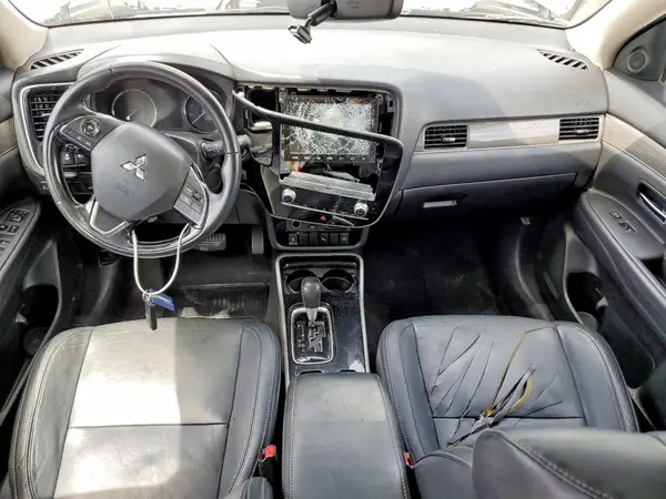 JA4AD3A3XLZ019264 2020 MITSUBISHI OUTLANDER - Image 8