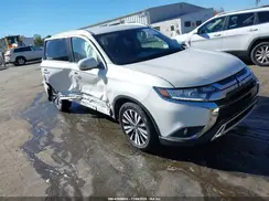 JA4AD3A3XLZ019961 2020 MITSUBISHI OUTLANDER