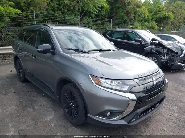JA4AD3A3XLZ024478 2020 MITSUBISHI OUTLANDER - Image 1