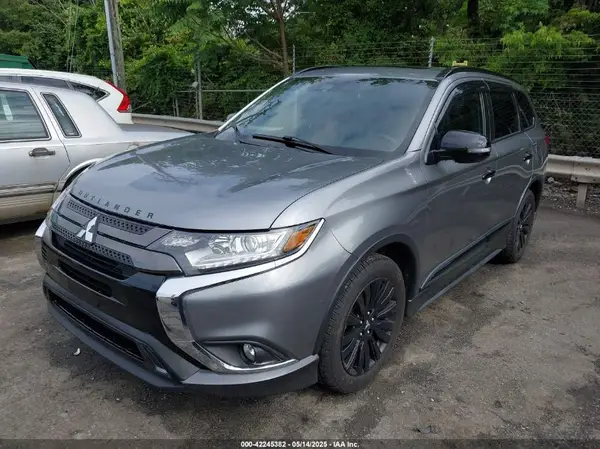 JA4AD3A3XLZ024478 2020 MITSUBISHI OUTLANDER - Image 2
