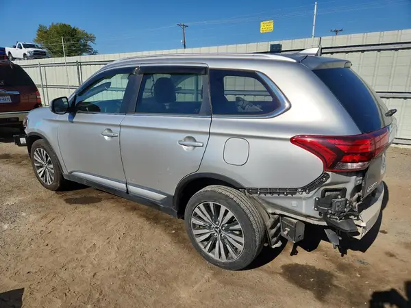 JA4AD3A3XLZ029566 2020 MITSUBISHI OUTLANDER - Image 2