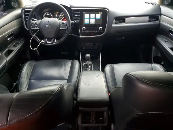 JA4AD3A3XLZ030085 2020 MITSUBISHI OUTLANDER - Image 8