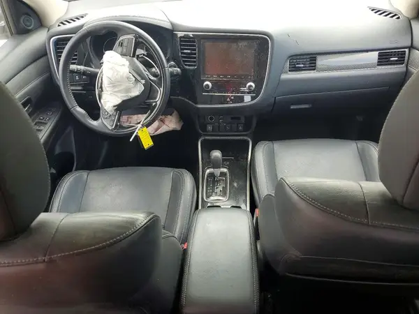 JA4AD3A3XLZ033763 2020 MITSUBISHI OUTLANDER - Image 8