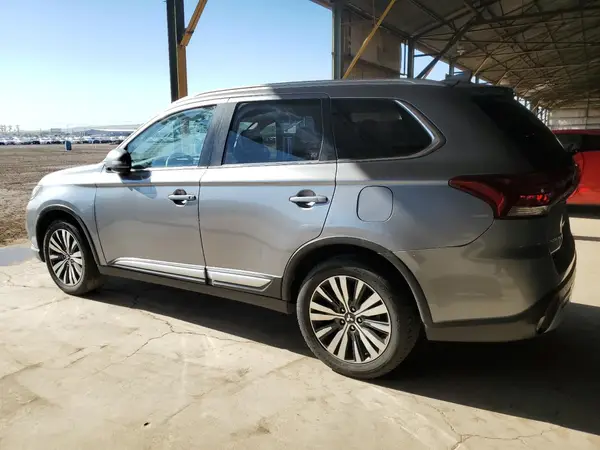 JA4AD3A3XLZ035349 2020 MITSUBISHI OUTLANDER - Image 2