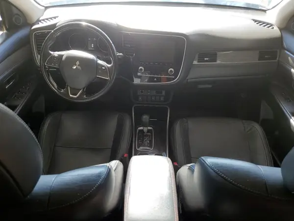 JA4AD3A3XLZ035349 2020 MITSUBISHI OUTLANDER - Image 8