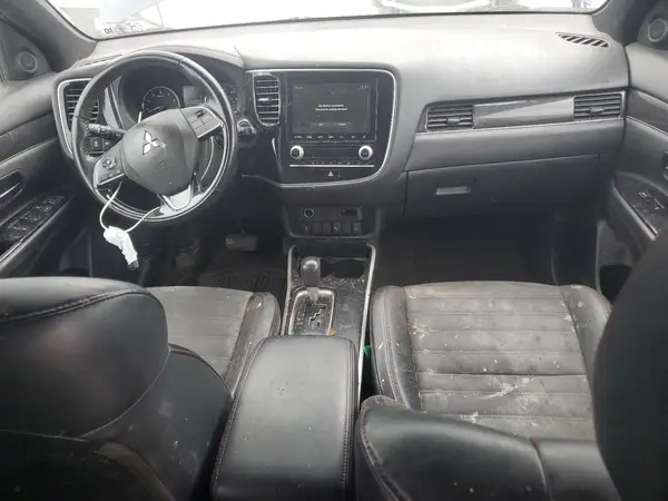 JA4AD3A3XLZ035772 2020 MITSUBISHI OUTLANDER - Image 8