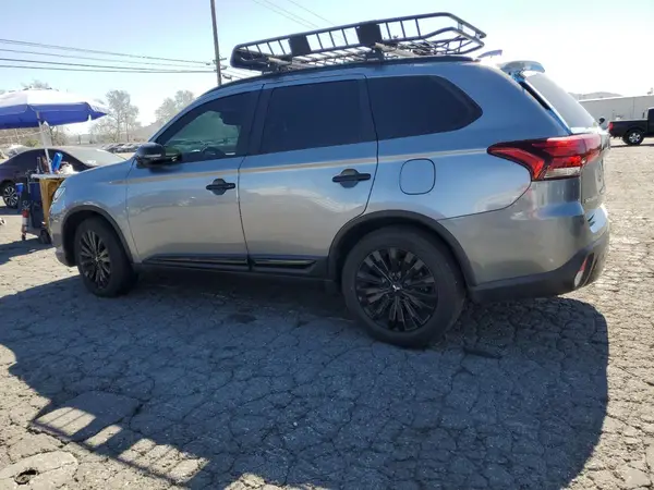 JA4AD3A3XLZ037070 2020 MITSUBISHI OUTLANDER - Image 2