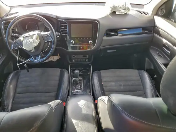 JA4AD3A3XLZ039076 2020 MITSUBISHI OUTLANDER - Image 8