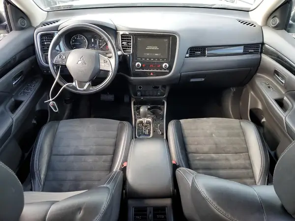 JA4AD3A3XLZ039398 2020 MITSUBISHI OUTLANDER - Image 8