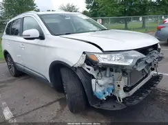 JA4AD3A3XLZ040745 2020 MITSUBISHI OUTLANDER