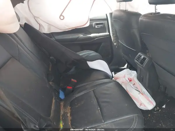 JA4AD3A3XLZ042723 2020 MITSUBISHI OUTLANDER - Image 8